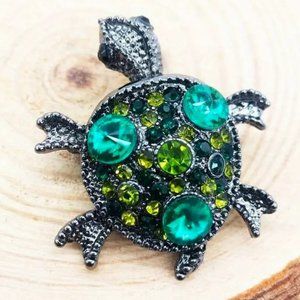 Turtle Rhinestone Brooch Pin Stylish Sea Sparkle Glam Green Silver